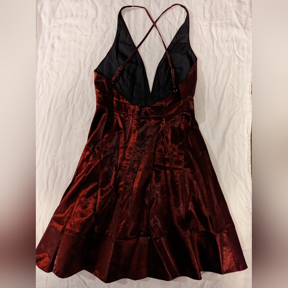 Jealous Tomato plunging neckline dress - Picture 2 of 6